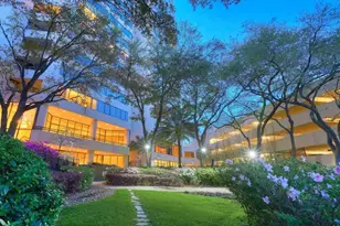 101 Westcott St, Houston, TX 77007 - Photo 1