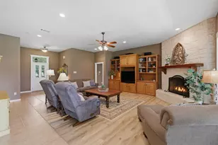 11430 Long Trussel Rd, Bryan, TX 77808 - Photo 7