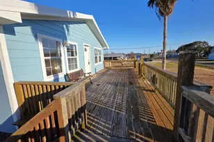 405 Blue Water Blvd, Sargent, TX 77414 - Photo 5