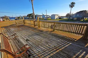 405 Blue Water Blvd, Sargent, TX 77414 - Photo 7