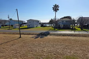 405 Blue Water Blvd, Sargent, TX 77414 - Photo 9