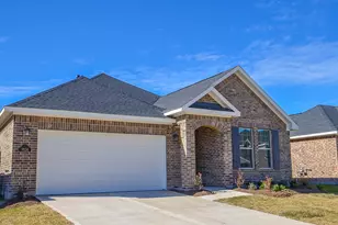 7930 Royal Palm Dr, Fulshear, TX 77441 - Photo 1