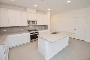 7930 Royal Palm Dr, Fulshear, TX 77441 - Photo 9