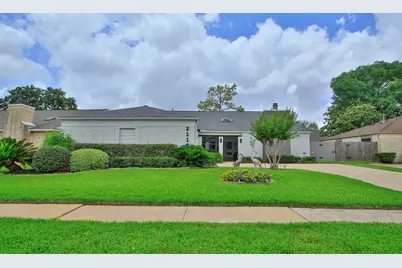 2110 Woodland Park Drive, Houston, TX 77077 - Photo 3