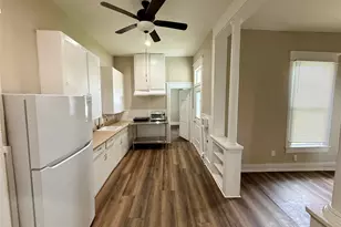 1403 14th St, Huntsville, TX 77340 - Photo 7
