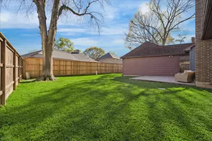 3811 Trappers Forest Dr, Houston, TX 77088 - Photo 23