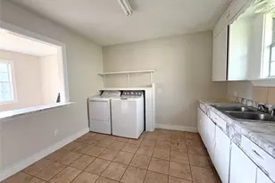 3515 5th St, Bay City, TX 77414 - Photo 9