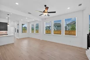 10102 Palm Spgs Pl, Manvel, TX 77578 - Photo 5