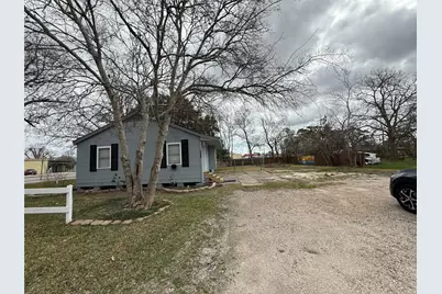 4114 Victoria Avenue, Dickinson, TX 77539 - Photo 3