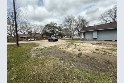 4114 Victoria Avenue, Dickinson, TX 77539 - Photo 5