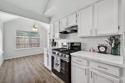 2302 Wigmaker Drive, Katy, TX 77493 - Photo 15