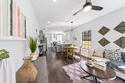 815 Wilkes Street, Houston, TX 77009 - Photo 9