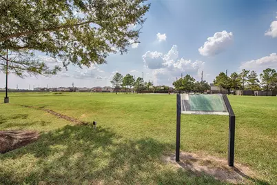 8215 Oakleaf Meadow Court, Rosharon, TX 77583 - Photo 33