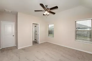 8215 Oakleaf Meadow Ct, Rosharon, TX 77583 - Photo 17