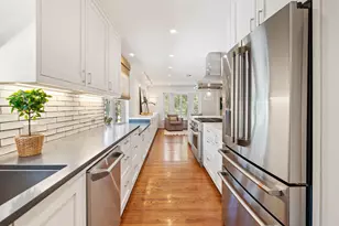 875 Glenchester Dr, Houston, TX 77079 - Photo 11