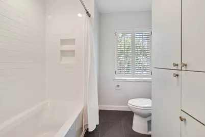 875 Glenchester Drive, Houston, TX 77079 - Photo 29