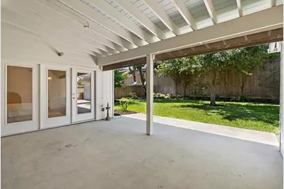 875 Glenchester Drive, Houston, TX 77079 - Photo 31