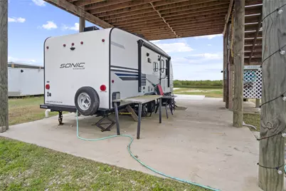 1363 Van Sant, Gilchrist, TX 77617 - Photo 5