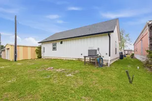 1507 Polk St, Port O'Connor, TX 77982 - Photo 29