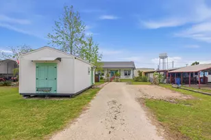 1507 Polk St, Port O Connor, TX 77982 - Photo 25