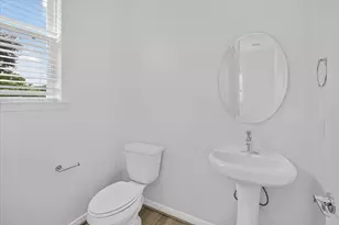 1526 Ojeman Rd, Houston, TX 77055 - Photo 9