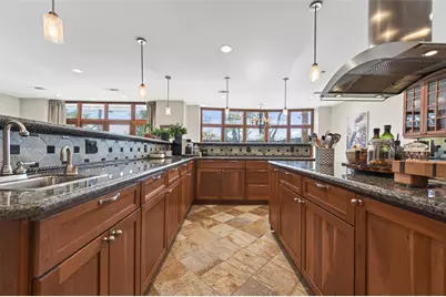 6211 Grovewood Lane, Houston, TX 77008 - Photo 23