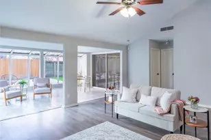 12226 Ravenmoor Dr, Houston, TX 77077 - Photo 9