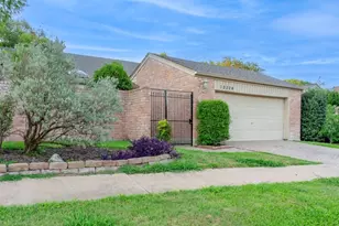 12226 Ravenmoor Dr, Houston, TX 77077 - Photo 27