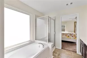 14726 Meadow Acre Trl, Houston, TX 77049 - Photo 21