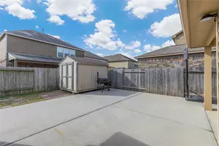 14726 Meadow Acre Trl, Houston, TX 77049 - Photo 23