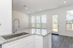 530 Dry Fork Ln, Conroe, TX 77304 - Photo 5