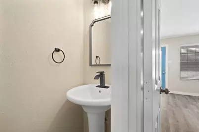 17114 Beaver Springs Drive #8, Houston, TX 77090 - Photo 27