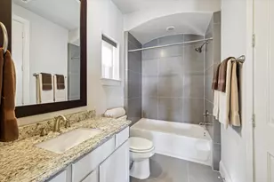 9634 Kings Cross Station, Houston, TX 77045 - Photo 11