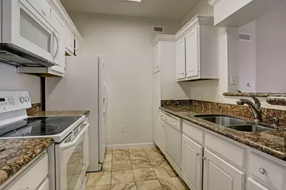 1330 Old Spanish Trail #3304, Houston, TX 77054 - Photo 3