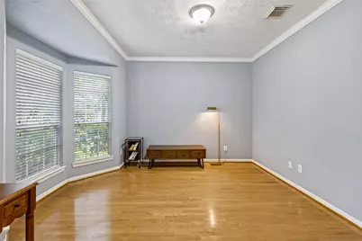 9407 Walnut Brook Court, Houston, TX 77040 - Photo 13