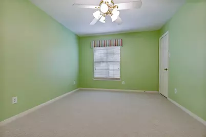 9407 Walnut Brook Court, Houston, TX 77040 - Photo 21