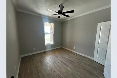 7935 Farrah Street, Beaumont, TX 77707 - Photo 15