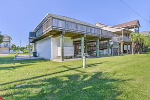 13811 Mutiny Ln, Galveston, TX 77554 - Photo 41
