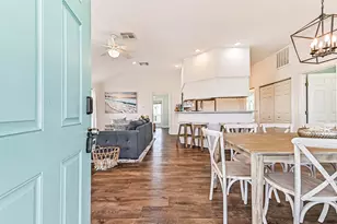 13811 Mutiny Ln, Galveston, TX 77554 - Photo 9