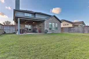 107 Frst Bnd Ct, Clute, TX 77531 - Photo 37