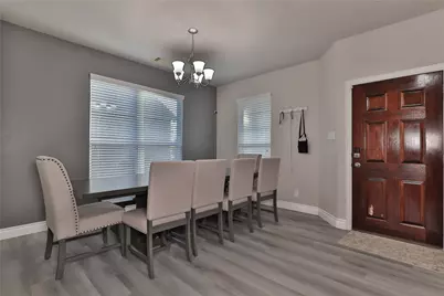 107 Forest Bend Court, Clute, TX 77531 - Photo 7