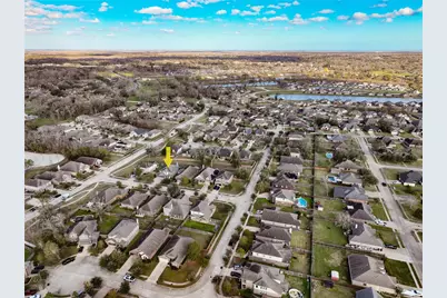 107 Forest Bend Court, Clute, TX 77531 - Photo 43