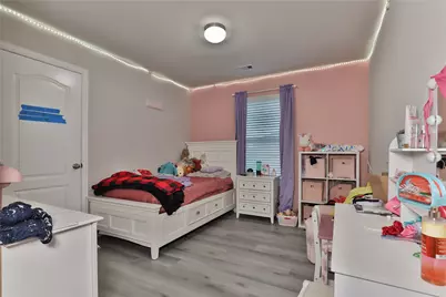 107 Forest Bend Court, Clute, TX 77531 - Photo 29