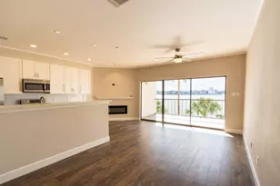 401 Lakeside Ln, Nassau Bay, TX 77058 - Photo 5