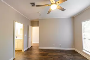401 Lakeside Ln, Nassau Bay, TX 77058 - Photo 19