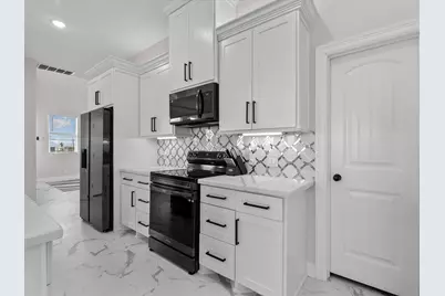 1018 Seashell Drive, Surfside Beach, TX 77541 - Photo 17