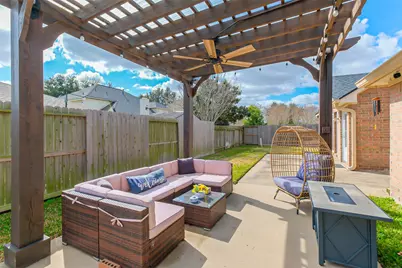 10010 Forest Spring Lane, Pearland, TX 77584 - Photo 43