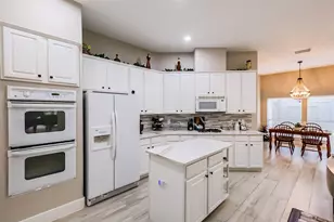 10010 Forest Spring Ln, Pearland, TX 77584 - Photo 25