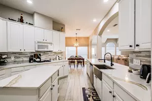 10010 Forest Spring Ln, Pearland, TX 77584 - Photo 23