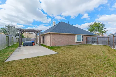 10010 Forest Spring Lane, Pearland, TX 77584 - Photo 47